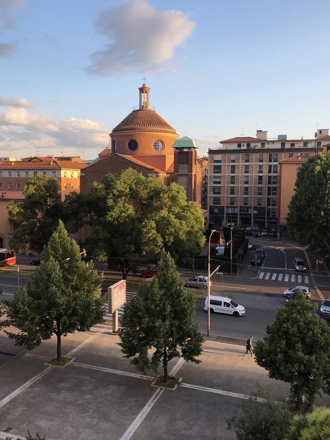 Bologna Holiday Inn Eksteriør billede